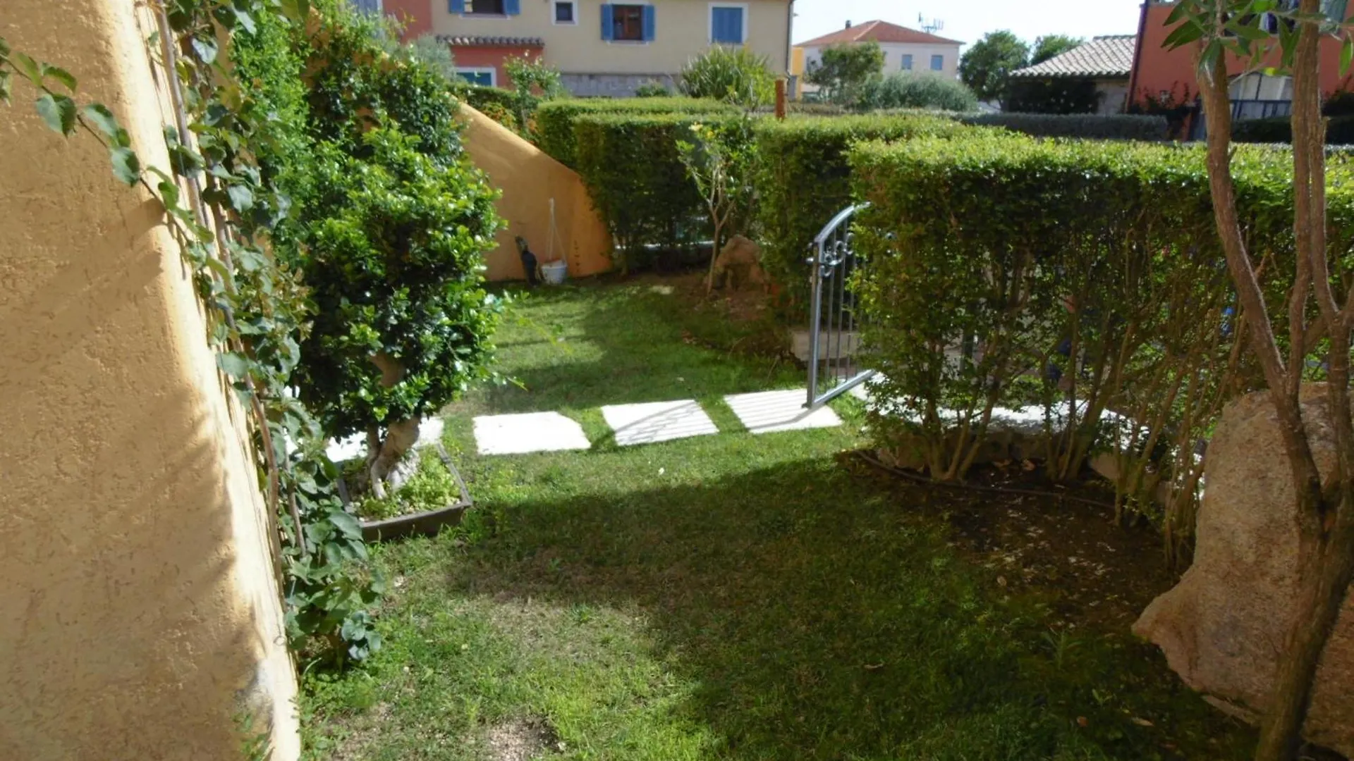 Appartamento La Pineta, Piscina Costa Dorata Holiday home